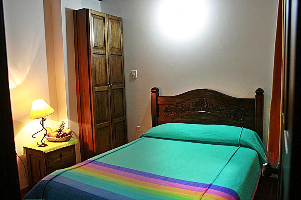 Hotel Los Geranios Duitama Oda fotoğraf